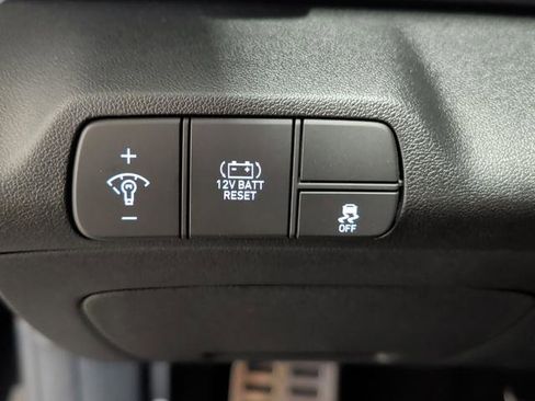 New 2026 Hyundai Elantra Sport FWD image 22