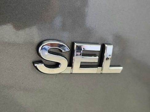 Used 2022 Mitsubishi Outlander SEL image 34