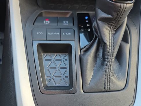 Used 2024 Toyota RAV4 XLE image 29