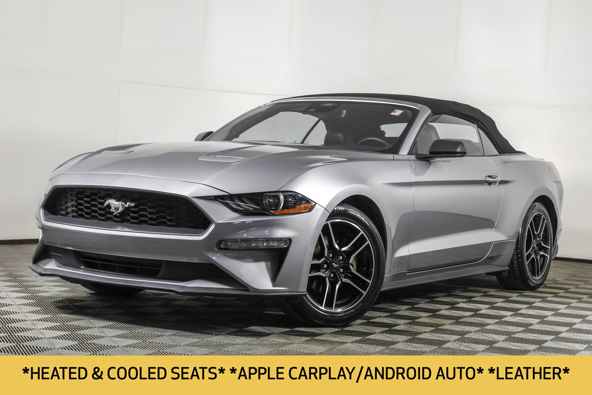 Used 2022 Ford Mustang Premium RWD image 2