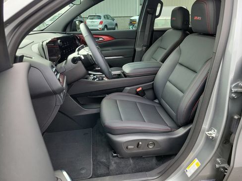 Used 2024 Chevrolet Traverse Z71 AWD/4WD image 18
