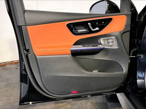 New 2026 Mercedes-Benz GLC 300 4MATIC image 11