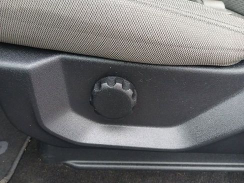 Used 2019 Ford F150 XLT w/ Trailer Tow Package image 12