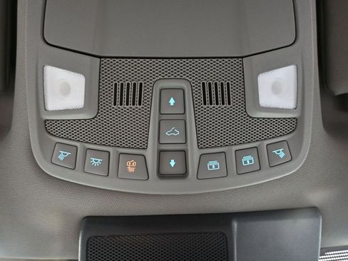 Used 2020 Ford F150 Lariat w/ Equipment Group 502A Luxury image 37