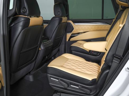 Used 2026 Cadillac Escalade Sport w/ Touring Package RWD image 14