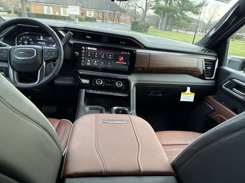 New 2026 GMC Sierra 3500 Denali Ultimate image 18