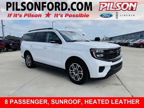 Used 2025 Ford Expedition Active AWD/4WD image 1