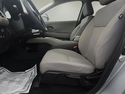 Used 2018 Honda HR-V EX image 12