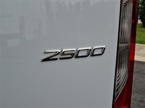 Used 2025 Mercedes-Benz Sprinter 2500 image 30
