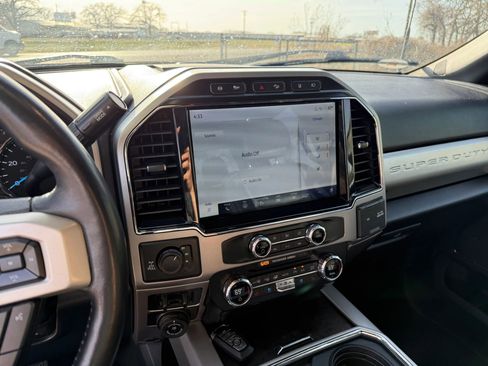 Used 2022 Ford F250 Lariat w/ Lariat Ultimate Package image 12