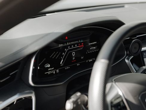 Used 2021 Audi RS 7 Sportback w/ RS 7 Executive Package image 6