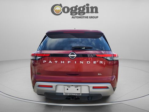 Used 2022 Nissan Pathfinder SL w/ SL Premium Package image 3