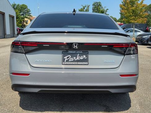 Used 2025 Honda Accord SE image 4