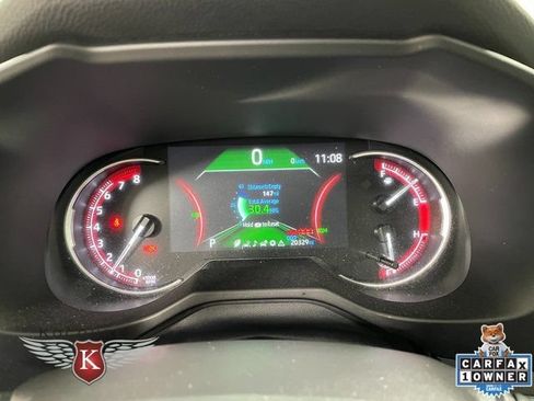 Used 2025 Toyota RAV4 XLE Premium w/ Weather Package AWD/4WD image 16
