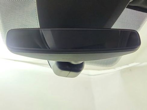 Used 2020 Volkswagen Atlas Cross Sport SEL Premium image 55