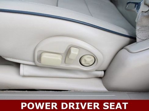 Used 2005 Cadillac De Ville w/ Limited Edition Package image 13