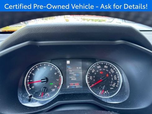 Used 2022 Toyota RAV4 XLE w/ Convenience Package AWD/4WD image 12
