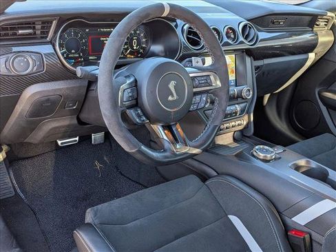 Used 2021 Ford Mustang Shelby GT500 w/ Carbon Fiber Track Pack image 10