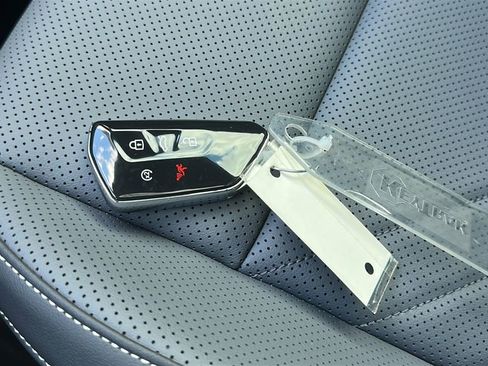 New 2026 Volkswagen Tiguan SE R-Line image 27