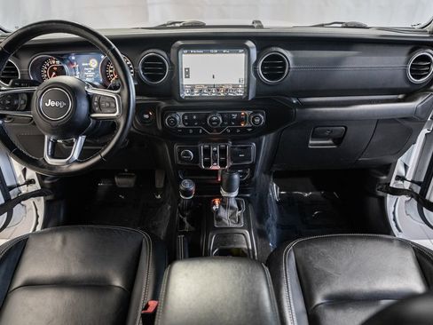 Used 2021 Jeep Wrangler Unlimited Sahara w/ Dual Top Group AWD/4WD image 20