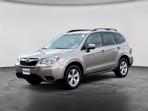Used 2016 Subaru Forester 2.5i Premium w/ Popular Package #2 AWD/4WD image 3