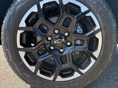 New 2026 Chevrolet Colorado Z71 w/ Z71 Convenience Package 2 AWD/4WD image 9