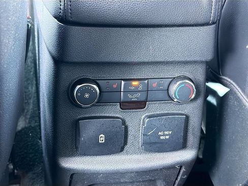Used 2019 Ford Explorer Limited w/ Class III Trailer Tow Package FWD image 24