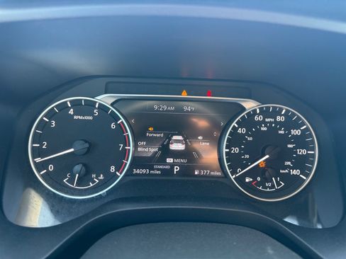 Certified 2025 Nissan Rogue SV FWD image 14