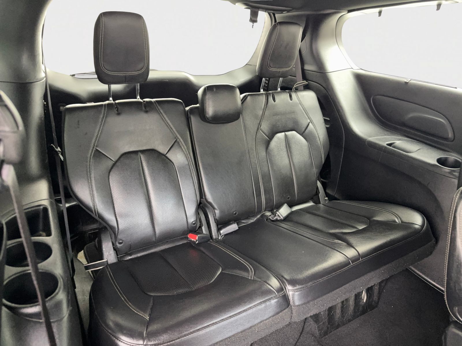 Used 2021 Chrysler Pacifica Touring-L w/ S Appearance Package FWD image 47