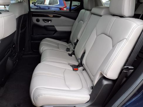 Used 2025 Honda Pilot EX-L image 24