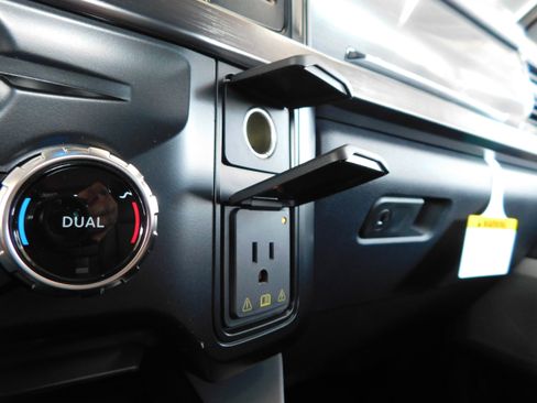 New 2026 Ford F250 Lariat w/ Chrome Package image 33