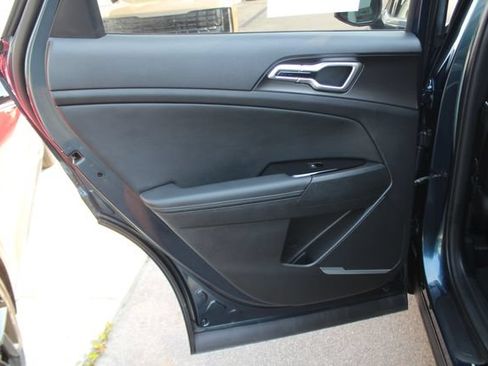 Used 2023 Kia Sportage EX AWD/4WD image 24