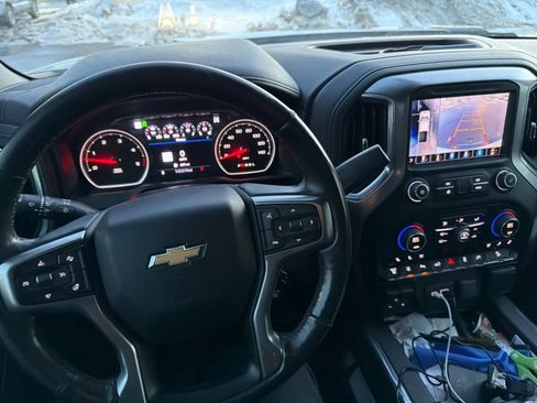 Used 2020 Chevrolet Silverado 2500 LTZ w/ LTZ Premium Package image 8