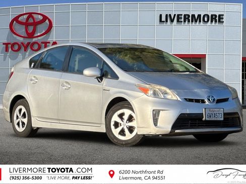 Used 2012 Toyota Prius Three image 1