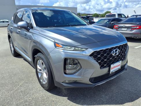 Used 2019 Hyundai Santa Fe SEL FWD image 2