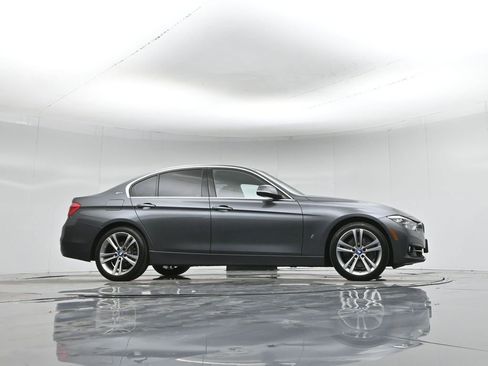 Used 2018 BMW 330e w/ Convenience Package image 55