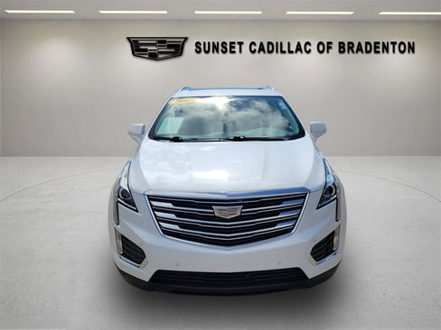 Used 2019 Cadillac XT5 Luxury image 2