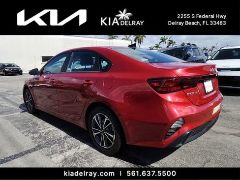 Used 2023 Kia Forte LXS FWD image 3