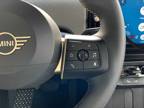 Used 2025 MINI Cooper S image 17