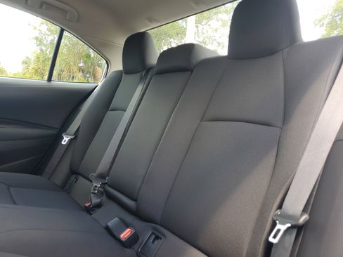 Certified 2025 Toyota Corolla LE FWD image 10