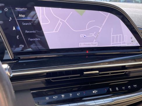 Certified 2023 Cadillac Escalade ESV Premium Luxury w/ Performance Package image 28