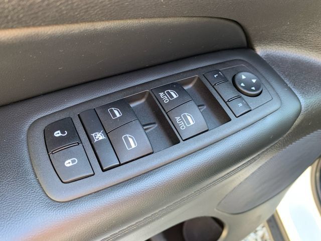 Used 2022 Jeep Grand Cherokee Limited AWD/4WD image 18