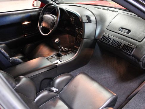 Used 1993 Chevrolet Corvette Coupe RWD image 27