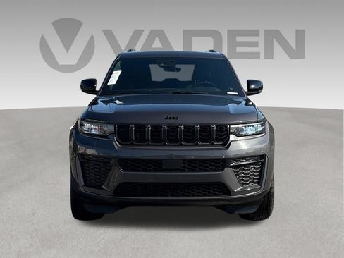 New 2026 Jeep Grand Cherokee Altitude RWD image 22