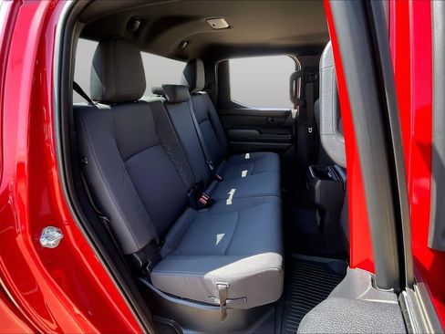 Used 2026 Toyota Tacoma SR AWD/4WD image 18
