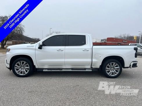 Used 2019 Chevrolet Silverado 1500 High Country w/ High Country Premium Package image 3