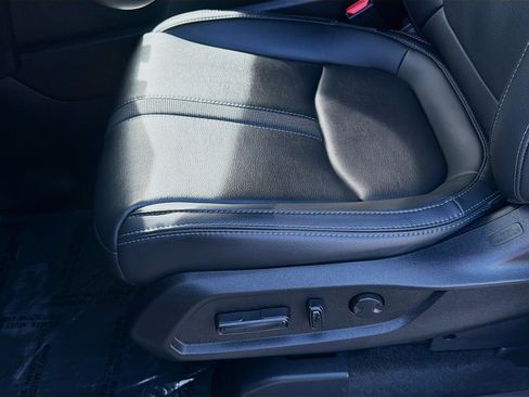 Used 2023 Honda Pilot Touring image 18