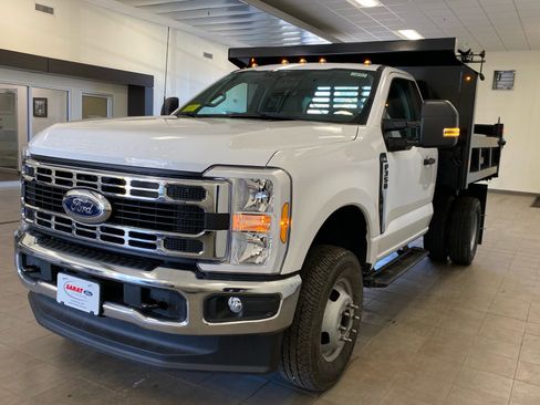 New 2026 Ford F350 XL w/ XL Chrome Package image 4