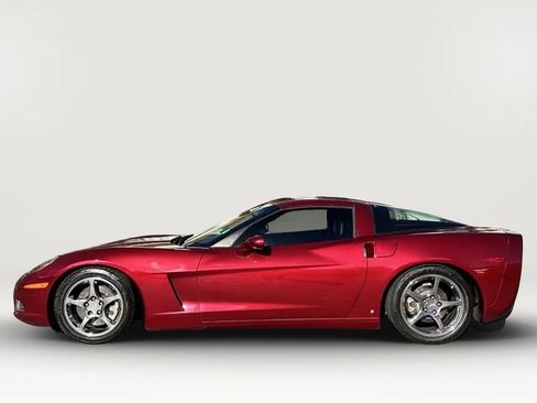 Used 2006 Chevrolet Corvette Coupe w/ Preferred Equipment Group RWD image 6