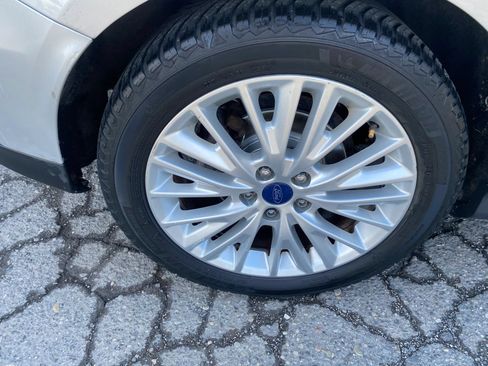 Used 2016 Ford Focus Titanium FWD image 27